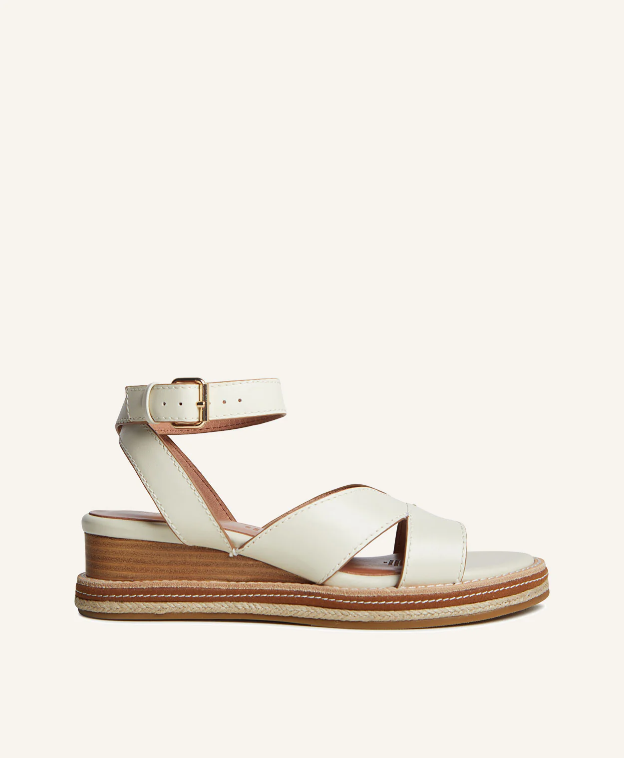 Emira Wedge