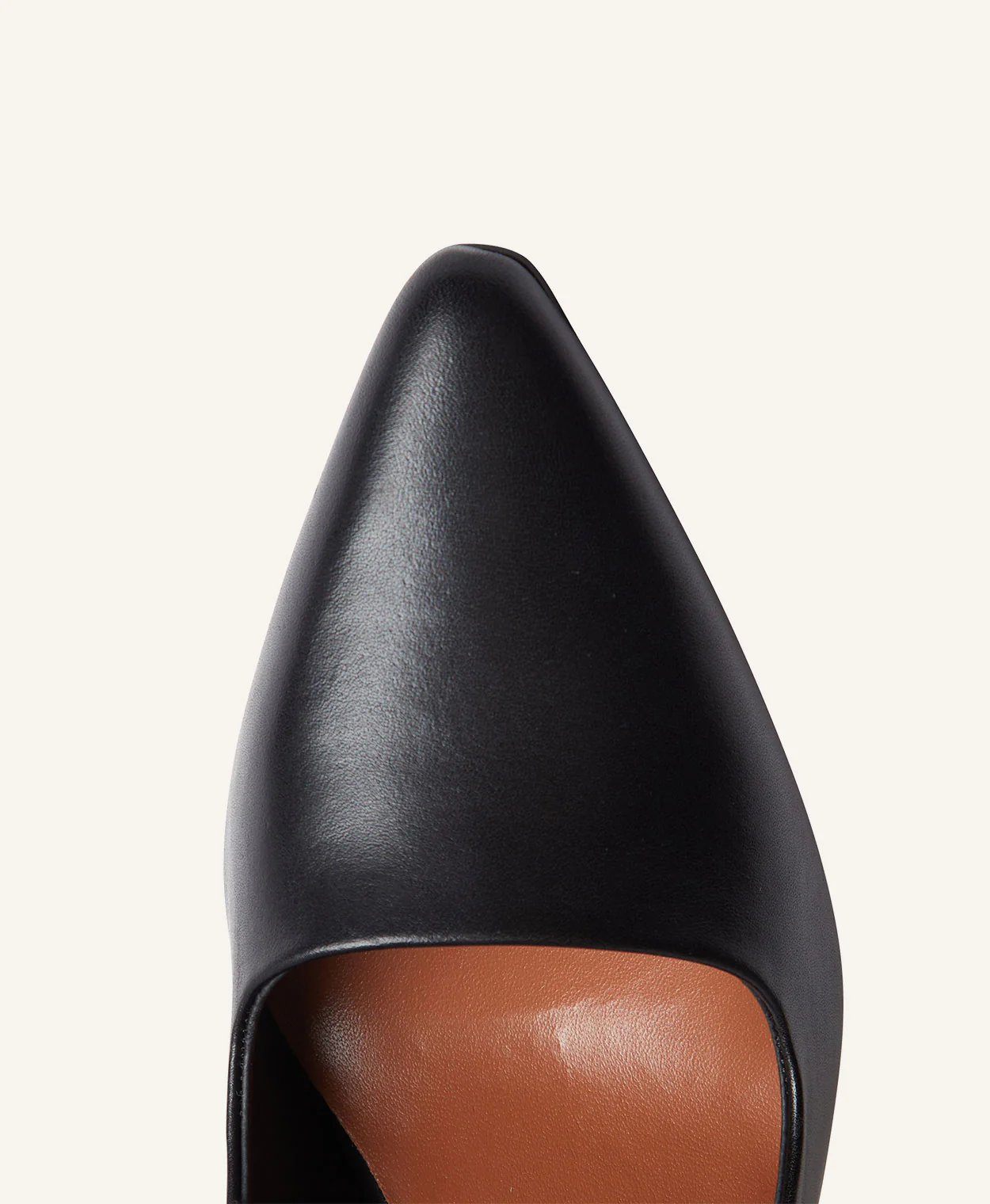 Margot Heel - Image 5